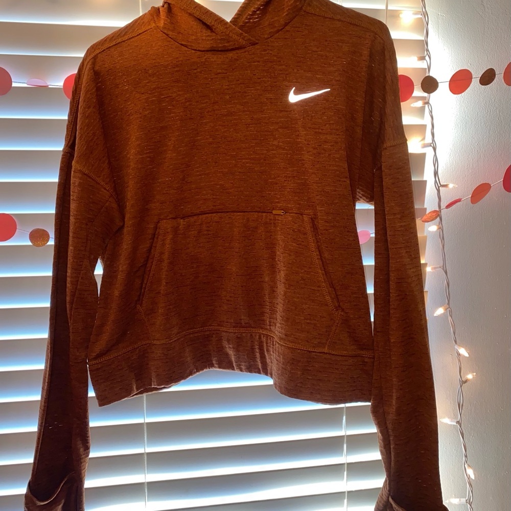 Small cropped Nike copper hoodie